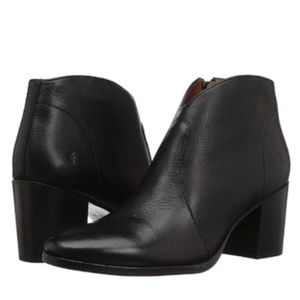 Frye “Nora” black leather ankle bootie size 9
